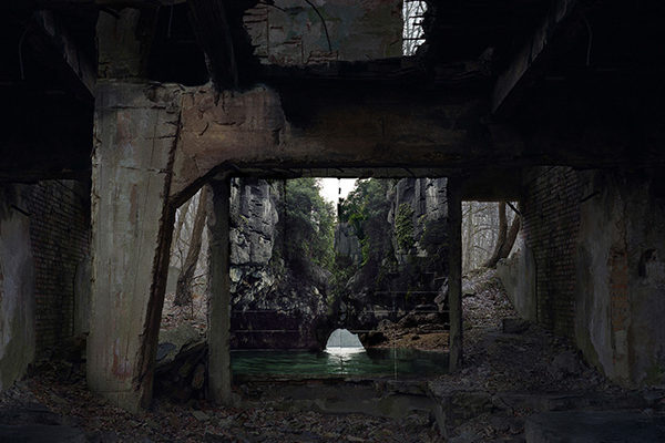 Noemie-Goudal,-Reservoir,-2012,-168x205cm